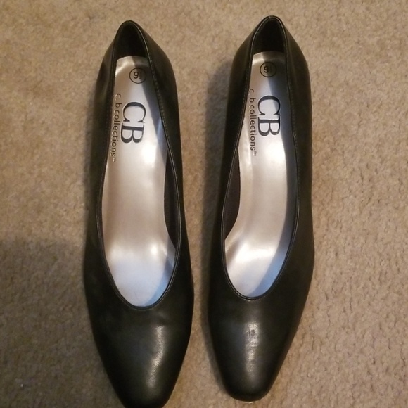 Shoes - Picture 2 of 3